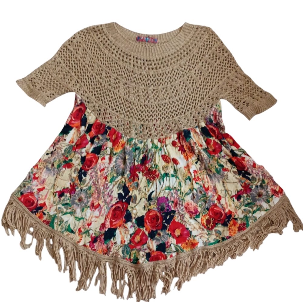 Selfie Couture By Trendololgy Crochet Floral Top With Fringe Size Small